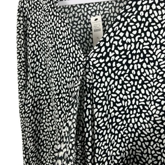 Talbots NEW Women’s XL Faux Wrap Top Spot Print Long Sleeve Blouse Black & White - Picture 5 of 8